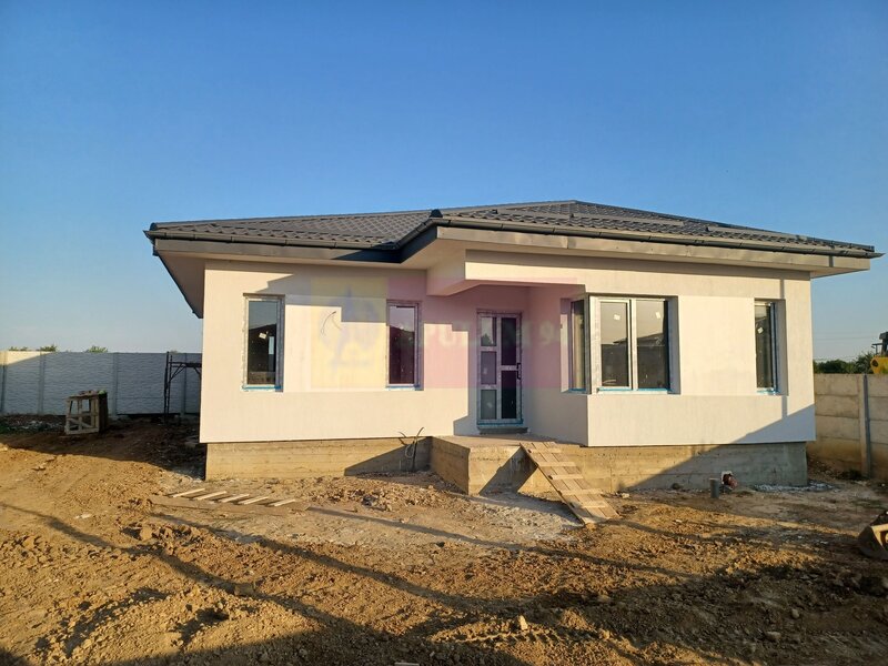 Dragomiresti casa parter 4 camere 2 bai, terasa, apa, canalizare, gaze